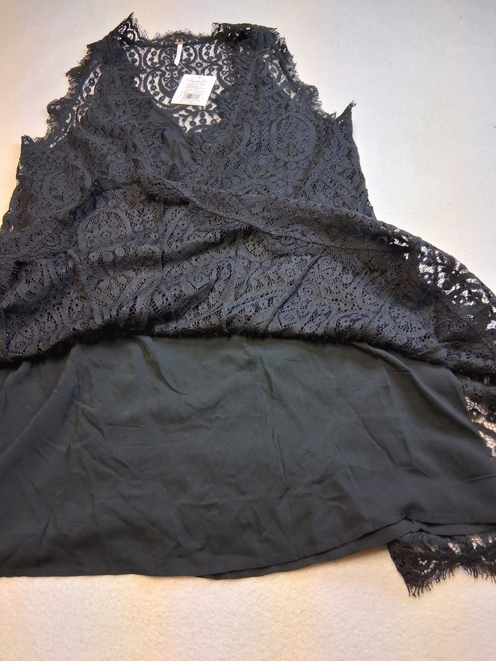 Free People Black Lace V-Neck Sleeveless Overlay Top - Picture 7 of 8
